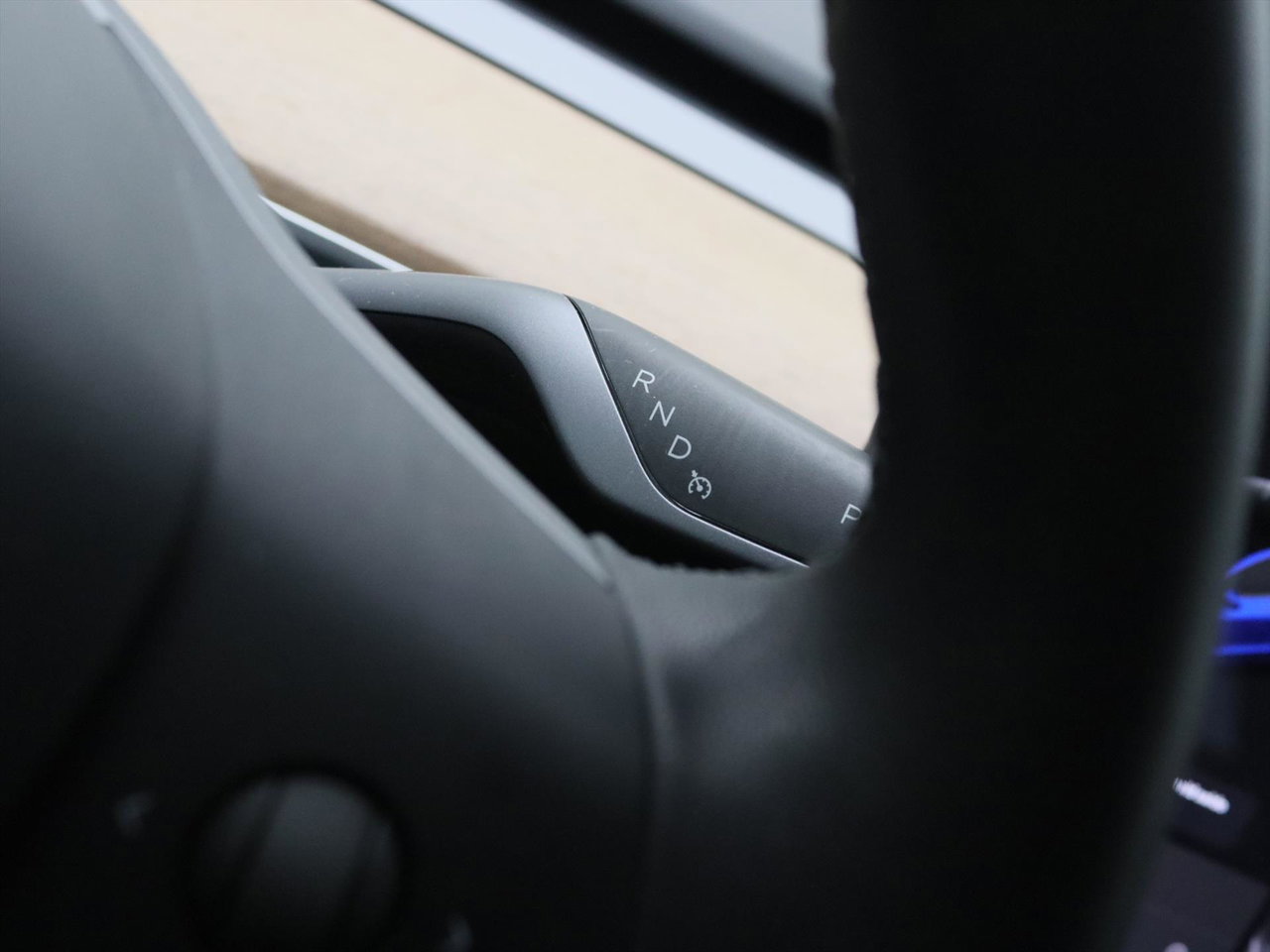 Tesla Model 3 Standard RWD Plus [ LFP-ACCU+AUTOPILOT+60 kWh+PREMIUM AUDIO ] 22