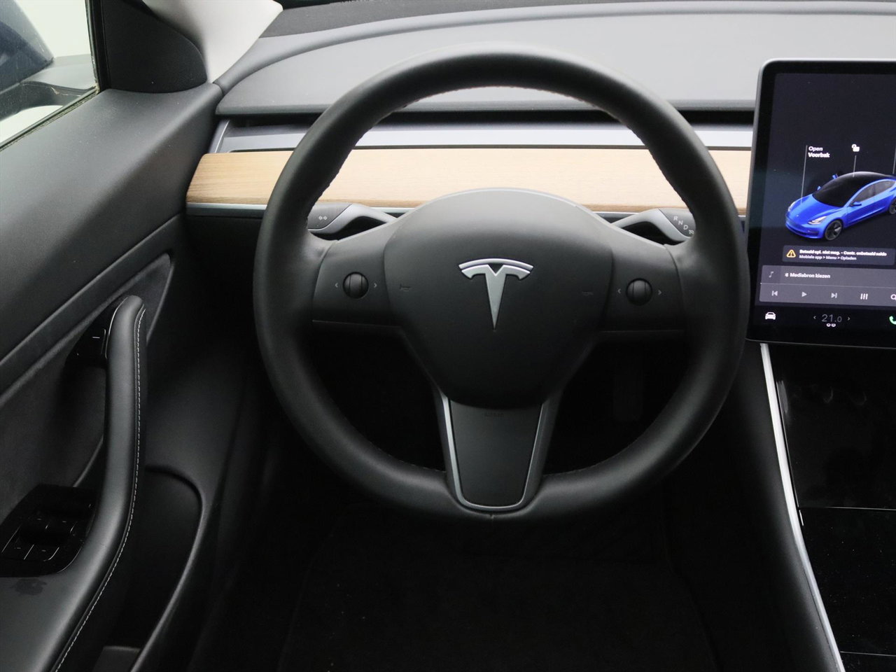 Tesla Model 3 Standard RWD Plus [ LFP-ACCU+AUTOPILOT+60 kWh+PREMIUM AUDIO ] 19
