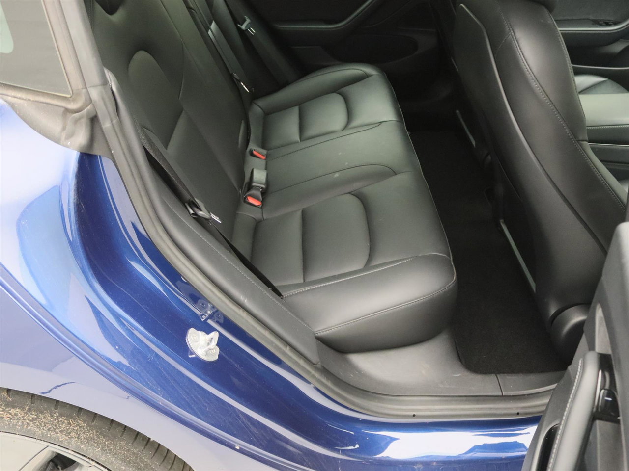Tesla Model 3 Standard RWD Plus [ LFP-ACCU+AUTOPILOT+60 kWh+PREMIUM AUDIO ] 14