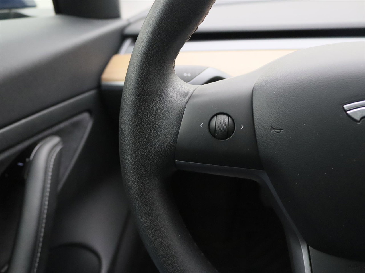 Tesla Model 3 Standard RWD Plus [ LFP-ACCU+AUTOPILOT+60 kWh+PREMIUM AUDIO ] 20