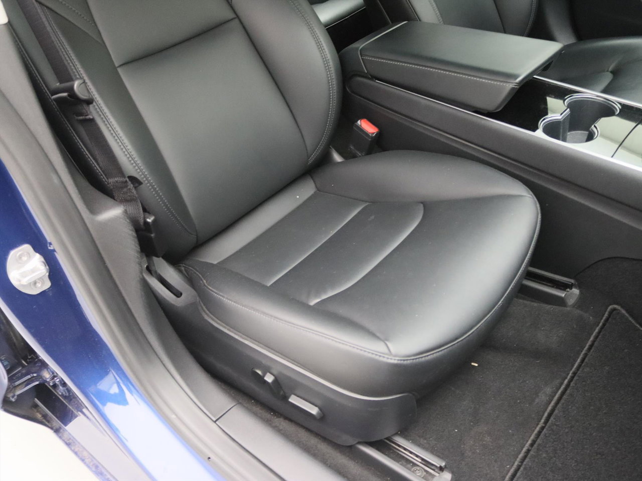 Tesla Model 3 Standard RWD Plus [ LFP-ACCU+AUTOPILOT+60 kWh+PREMIUM AUDIO ] 15