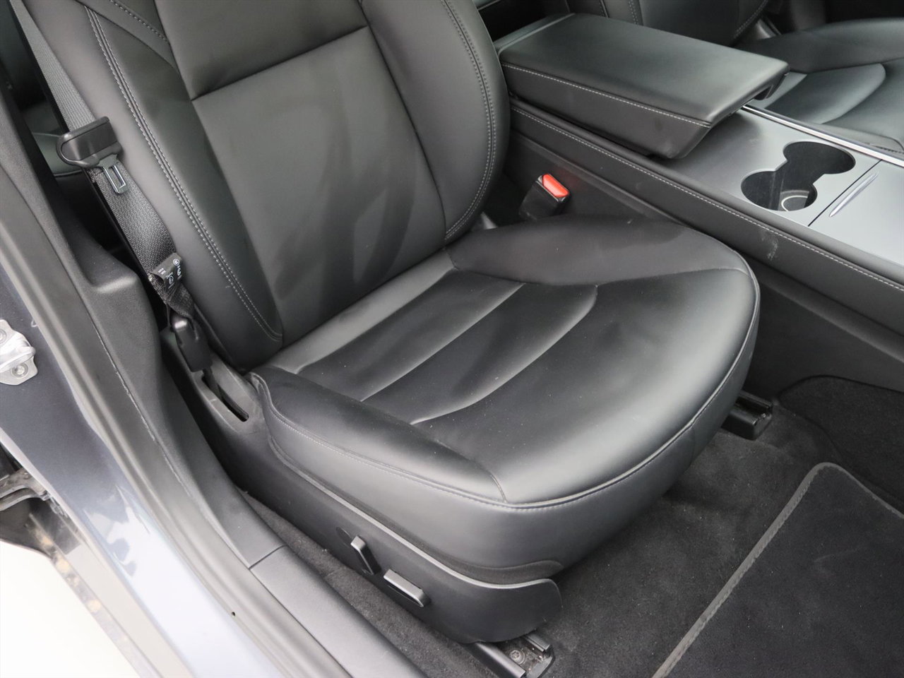 Tesla Model 3 Long-Range AWD 351pk 75 kWh 90% SoH UPGRADE [ RYZEN AMD+WARMTEPOMP+AUTOPILOT+PREMIUM AUDIO ] 16