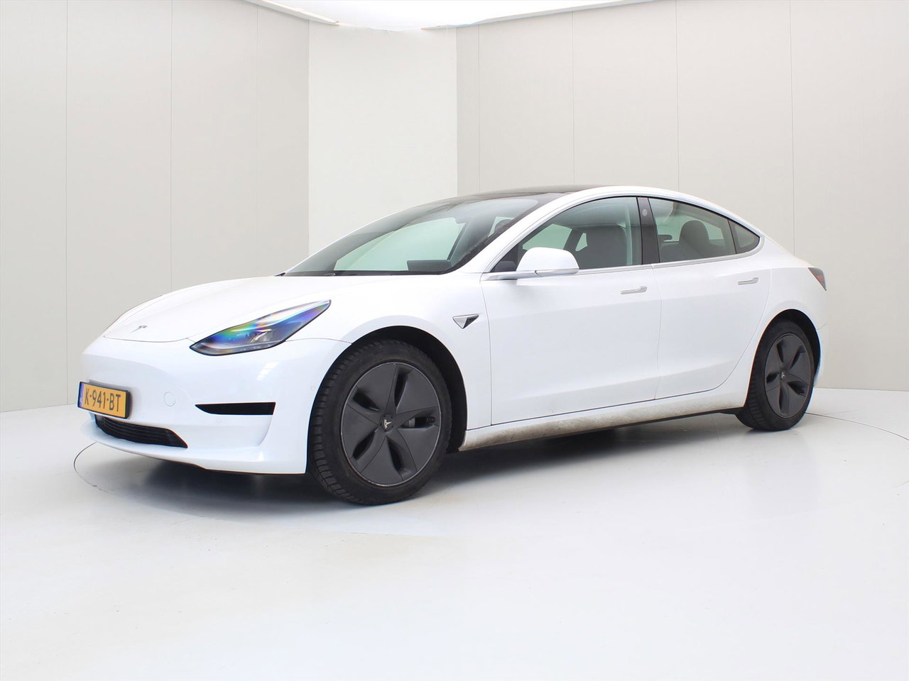 Tesla Model 3 Standard RWD Plus [ LFP ACCU+AUTOPILOT+60 kWh+PREMIUM AUDIO ] 7