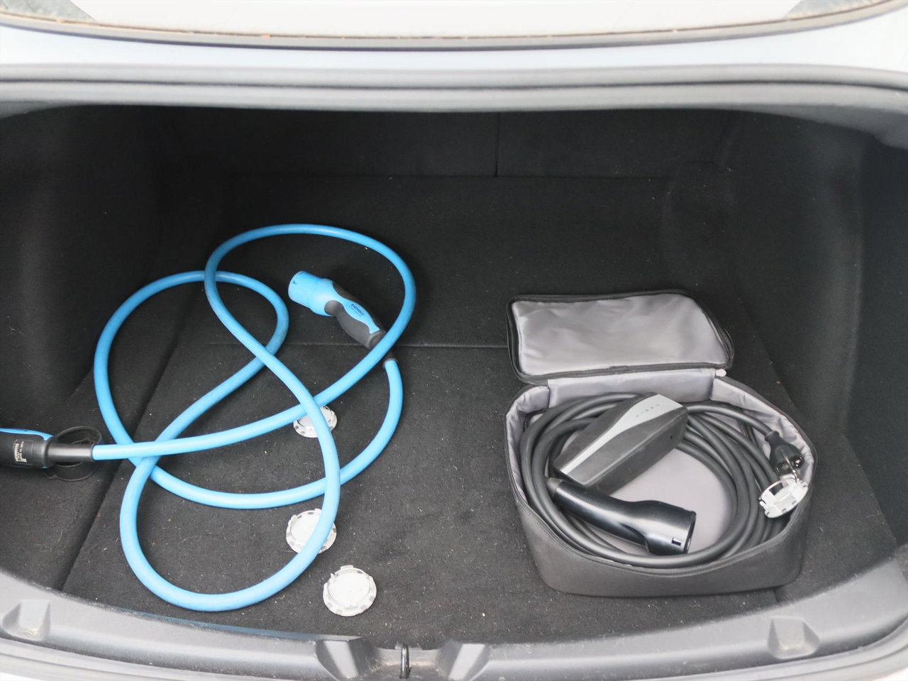 Tesla Model 3 Standard RWD Plus [ LFP ACCU+AUTOPILOT+60 kWh+PREMIUM AUDIO ] 9