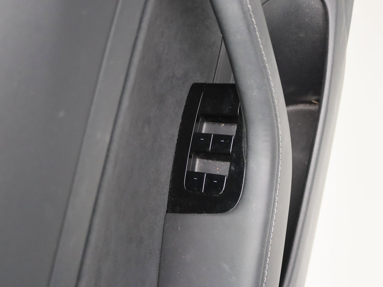 Tesla Model 3 Standard RWD Plus [ LFP ACCU+AUTOPILOT+60 kWh+PREMIUM AUDIO ] 22