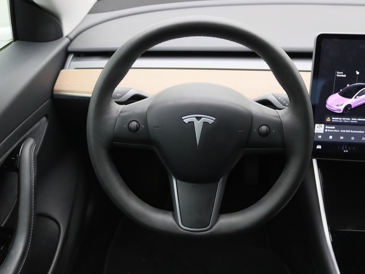 Tesla Model 3 Standard RWD Plus [ LFP ACCU+AUTOPILOT+60 kWh+PREMIUM AUDIO ] 17