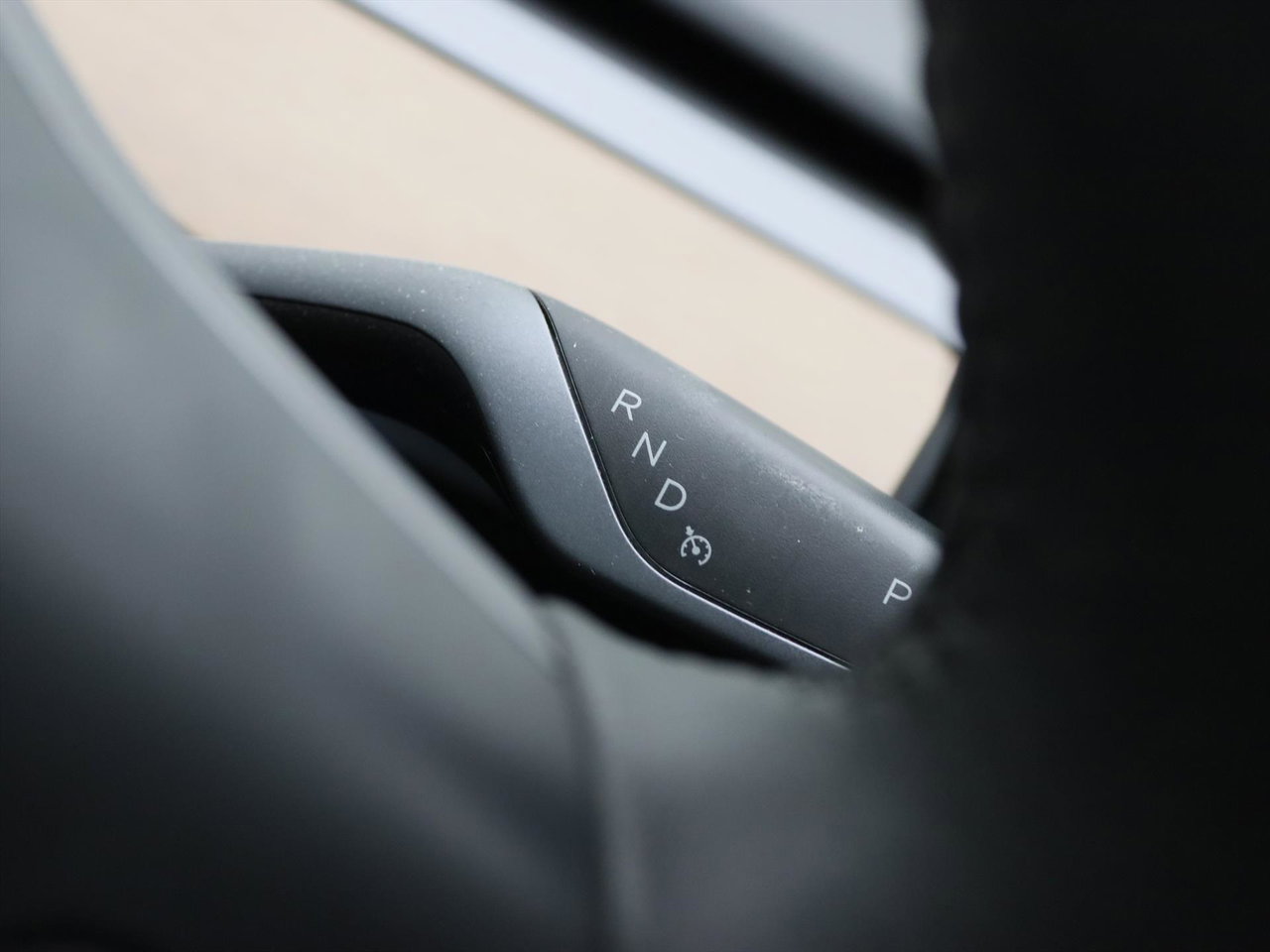 Tesla Model 3 Standard RWD Plus [ LFP ACCU+AUTOPILOT+60 kWh+PREMIUM AUDIO ] 25