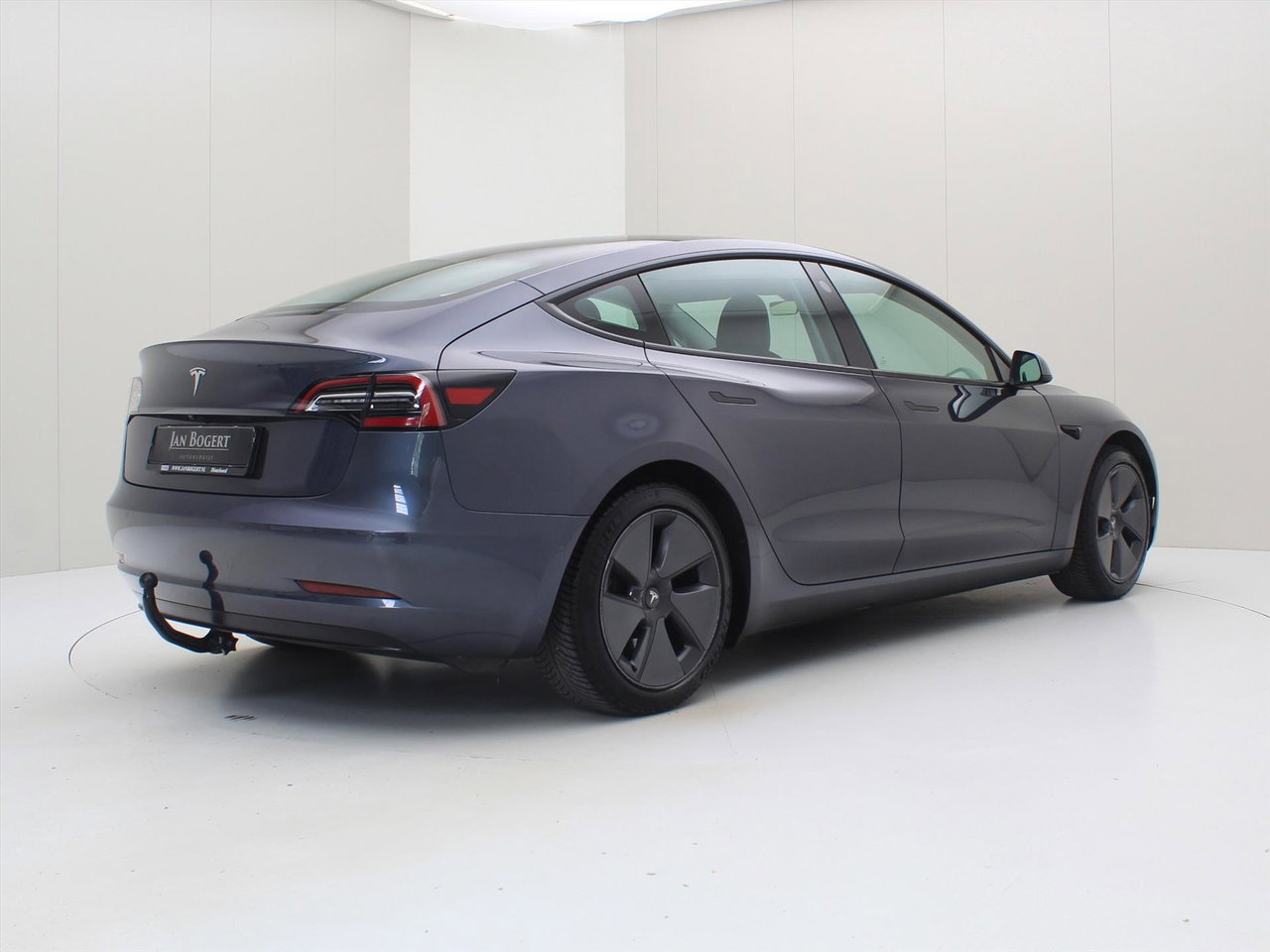 Tesla Model 3 Standard RWD Plus [ FACELIFT+TREKHAAK+AUTOPILOT+60 kWh+PREMIUM AUDIO ] 2