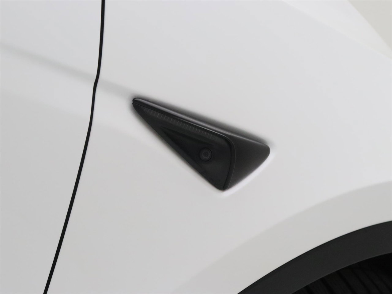 Tesla Model Y Long-Range AWD 351pk 75 kWh 87% SoH [ RYZEN AMD+AUTOPILOT+19 INCH+PREMIUM AUDIO ] 14