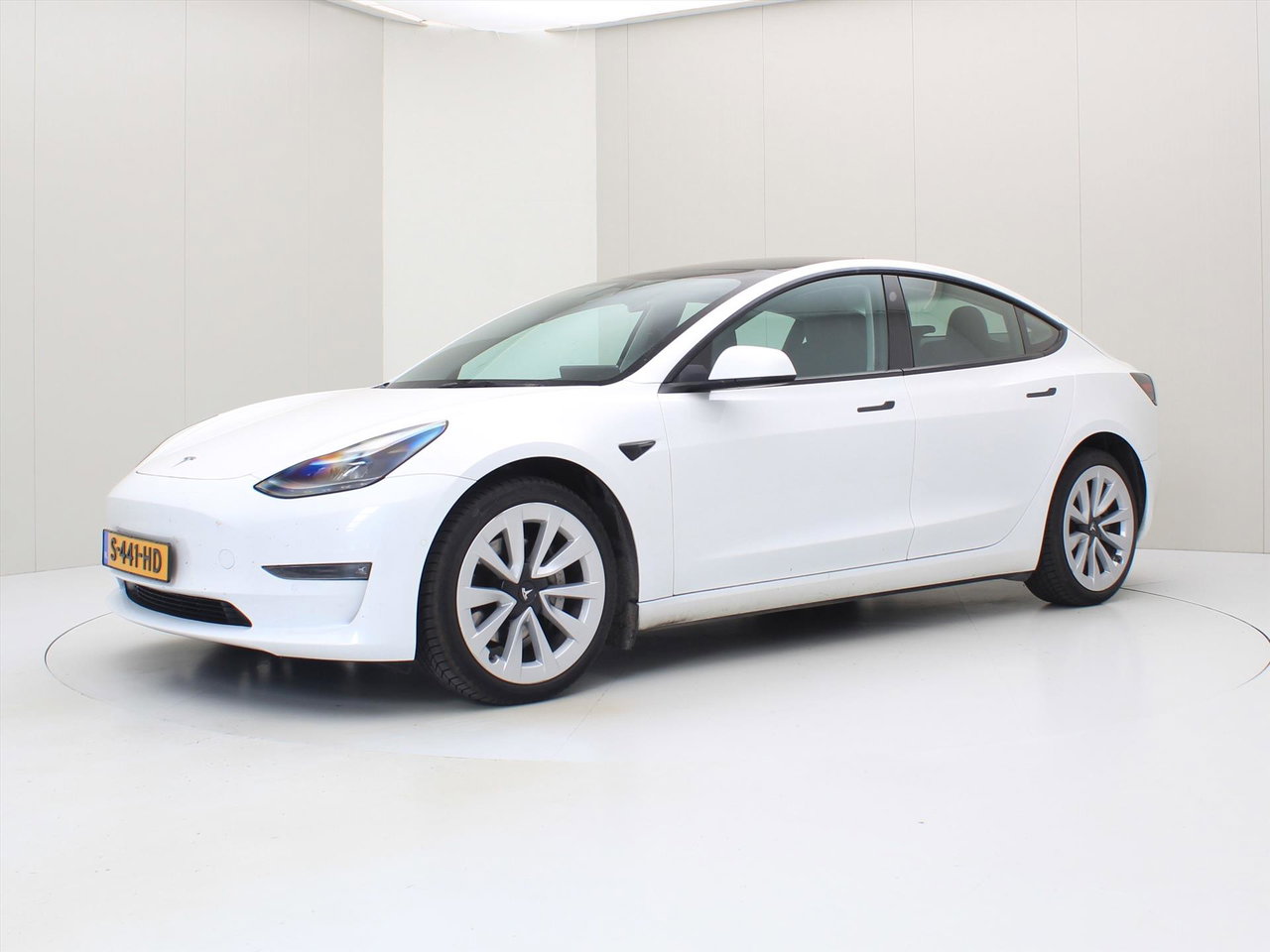 Tesla Model 3 Long-Range AWD 351pk 75 kWh 92.7% SoH UPGRADE [ AMD RYZEN+WARMTEPOMP+AUTOPILOT+PREMIUM AUDIO ] 8
