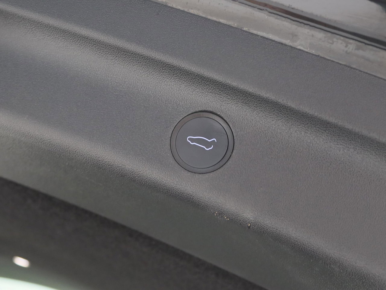 Tesla Model Y Long-Range AWD 351pk 75 kWh 90,7% SoH [ AUTOPILOT+20 INCH+533KM WLTP+PREMIUM AUDIO ] 10