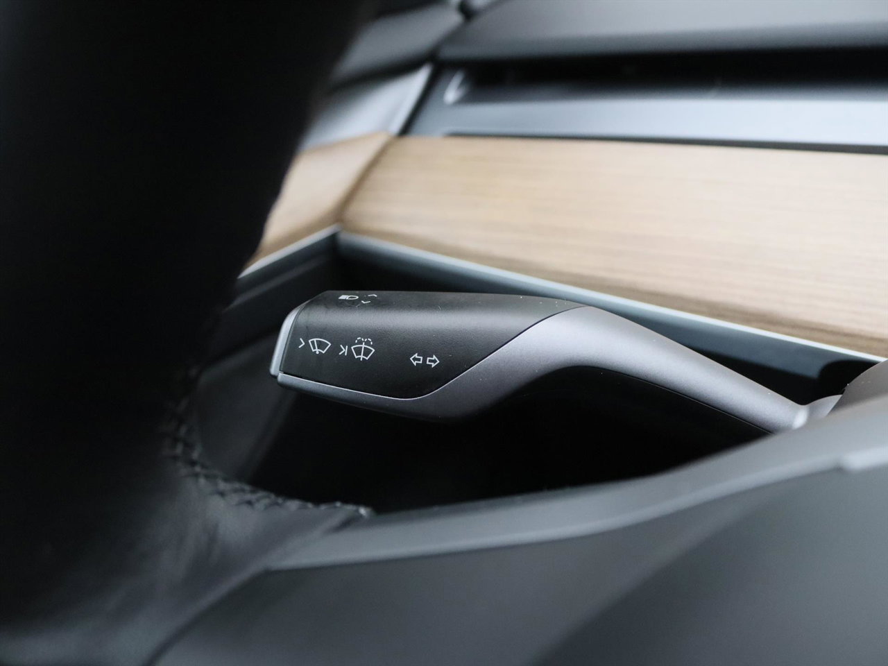 Tesla Model 3 Standard RWD Plus FACELIFT 95% SoH [ LFP-ACCU+WARMTEPOMP+AUTOPILOT+60 kWh+PREMIUM AUDIO ] 25