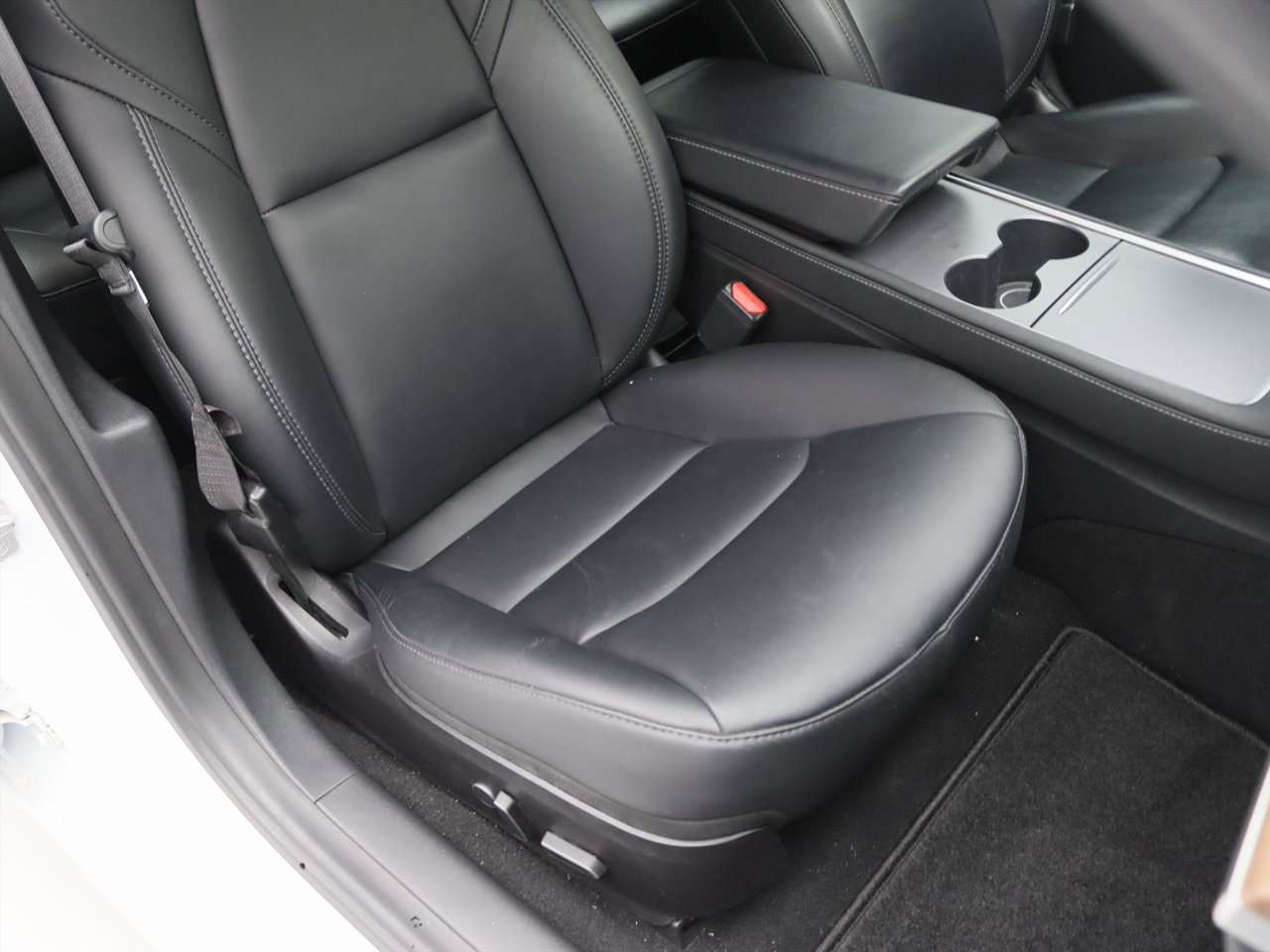Tesla Model 3 Standard RWD Plus [ FACELIFT+TREKHAAK+AUTOPILOT+60 kWh+PREMIUM AUDIO ] 20