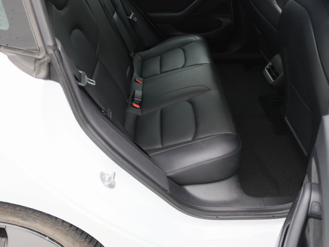 Tesla Model 3 Standard RWD Plus [ FACELIFT+TREKHAAK+AUTOPILOT+60 kWh+PREMIUM AUDIO ] 16