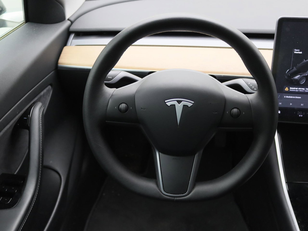 Tesla Model 3 Standard RWD Plus [ LFP-ACCU+AUTOPILOT+60 kWh+PREMIUM AUDIO ] 14