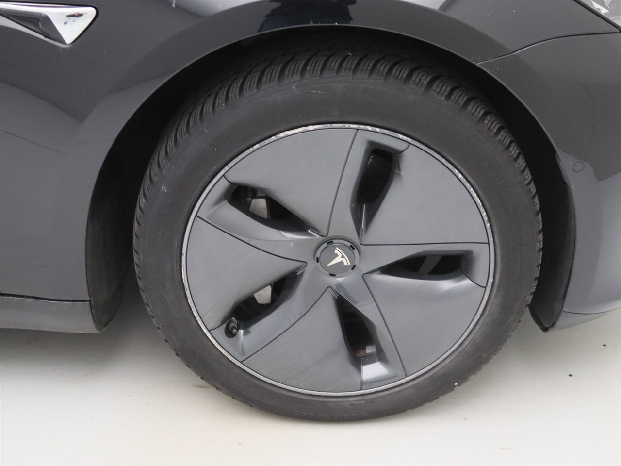 Tesla Model 3 Standard RWD Plus [ LFP-ACCU+AUTOPILOT+60 kWh+PREMIUM AUDIO ] 11