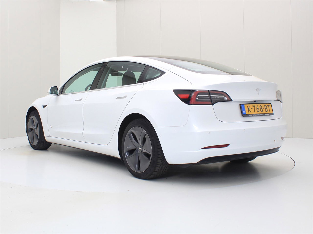 Tesla Model 3 Standard RWD Plus 89,4% SoH [ LFP ACCU+AUTOPILOT+60 kWh+PREMIUM AUDIO ] 3