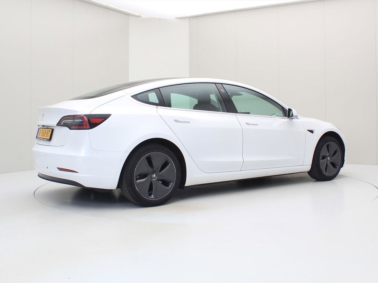 Tesla Model 3 Standard RWD Plus 89,4% SoH [ LFP ACCU+AUTOPILOT+60 kWh+PREMIUM AUDIO ] 2