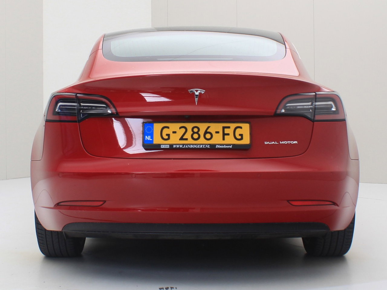 Tesla Model 3 Long-Range AWD 351pk 75 kWh [ AUTOPILOT+19 INCH+620KM WLTP+PREMIUM AUDIO ] 6