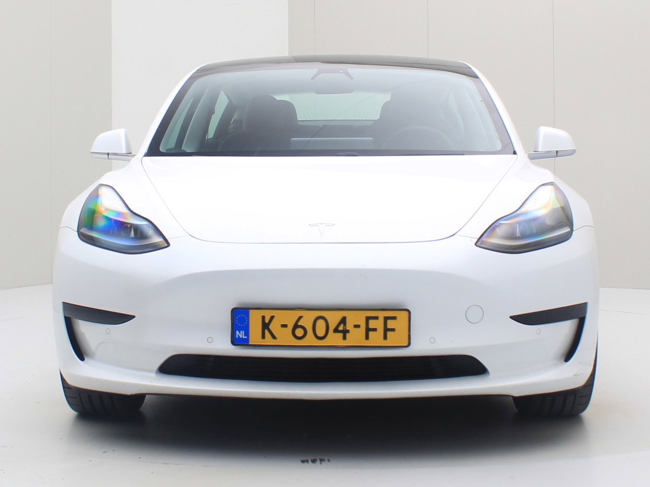 Tesla Model 3 Standard RWD Plus [ LFP-ACCU+AUTOPILOT+19 INCH+PREMIUM AUDIO ] 5