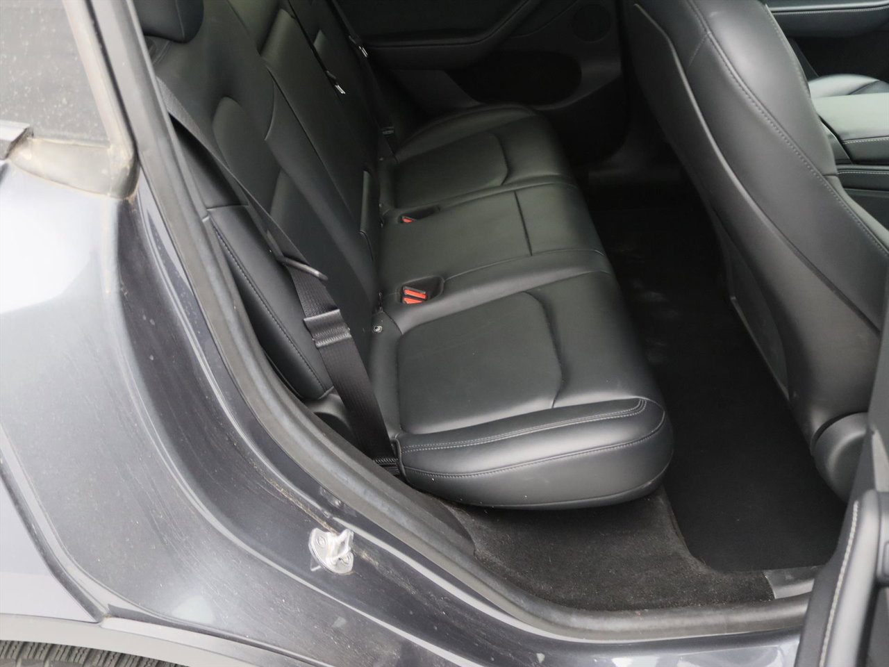 Tesla Model Y Long Range AWD 75kWh 351pk AMD RYZEN [AUTOPILOT+20 INCH+PREMIUM AUDIO ] 14