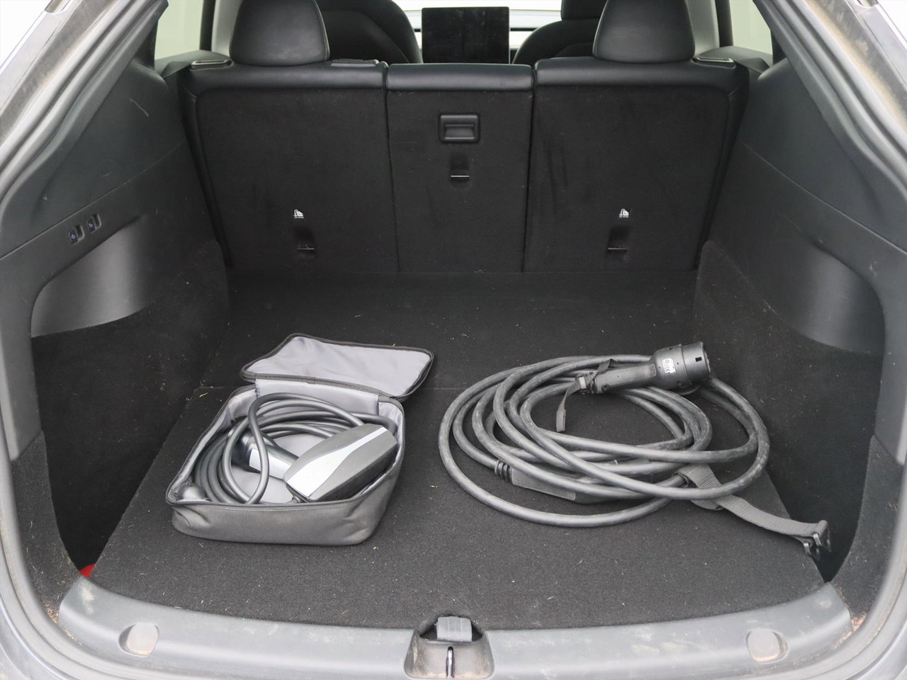 Tesla Model Y Long Range AWD 75kWh 351pk AMD RYZEN [AUTOPILOT+20 INCH+PREMIUM AUDIO ] 24
