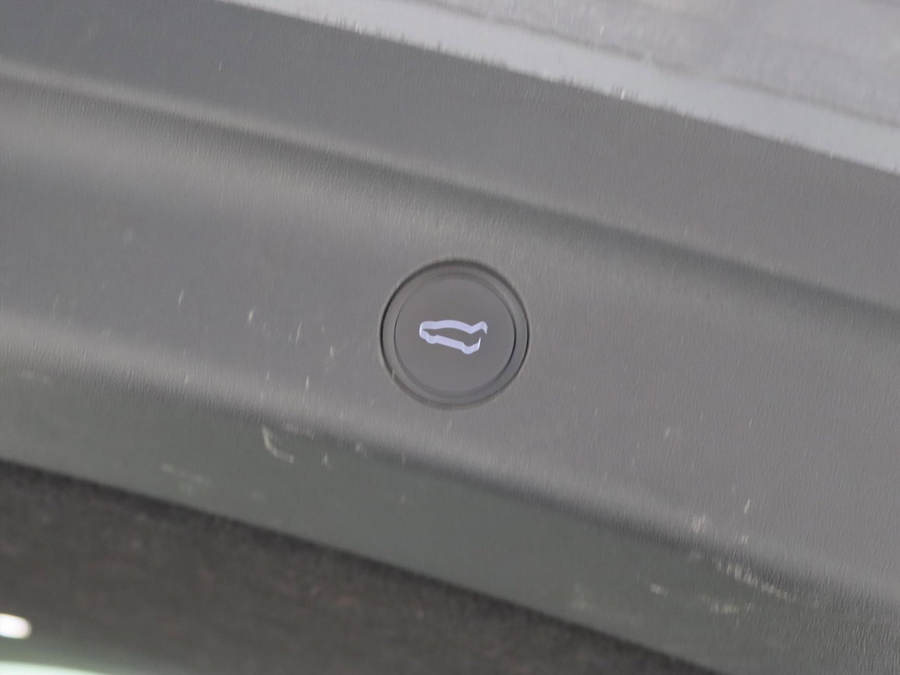 Tesla Model Y Long Range AWD 75kWh 351pk AMD RYZEN [AUTOPILOT+20 INCH+PREMIUM AUDIO ] 25