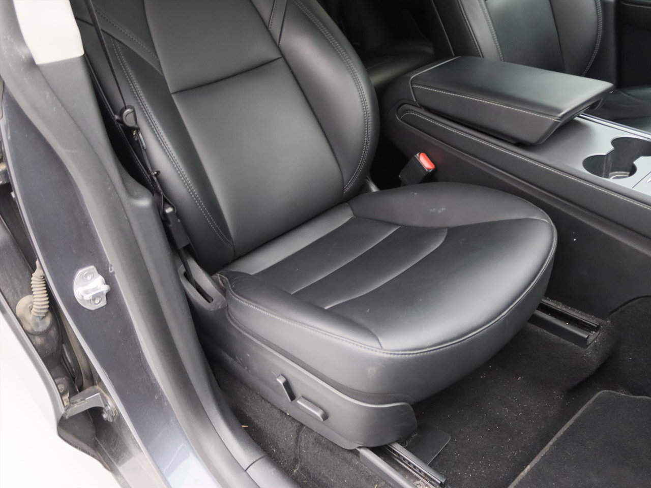 Tesla Model Y Long Range AWD 75kWh 351pk AMD RYZEN [AUTOPILOT+20 INCH+PREMIUM AUDIO ] 15