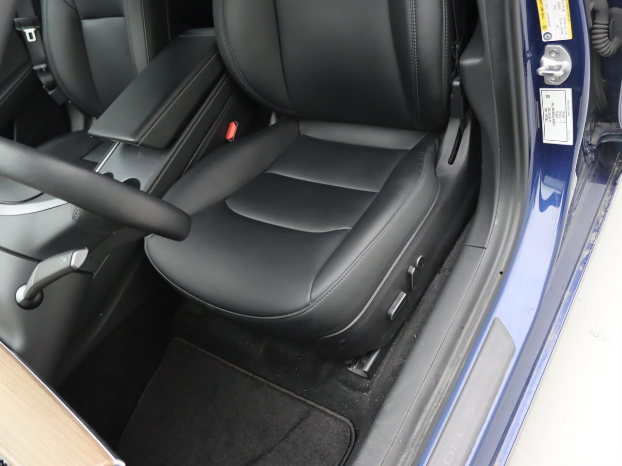 Tesla Model 3 Standard RWD Plus UPGRADE [ AMD RYZEN+LFP-ACCU+WARMTEPOMP+AUTOPILOT+60 kWh+PREMIUM AUDIO ] 25