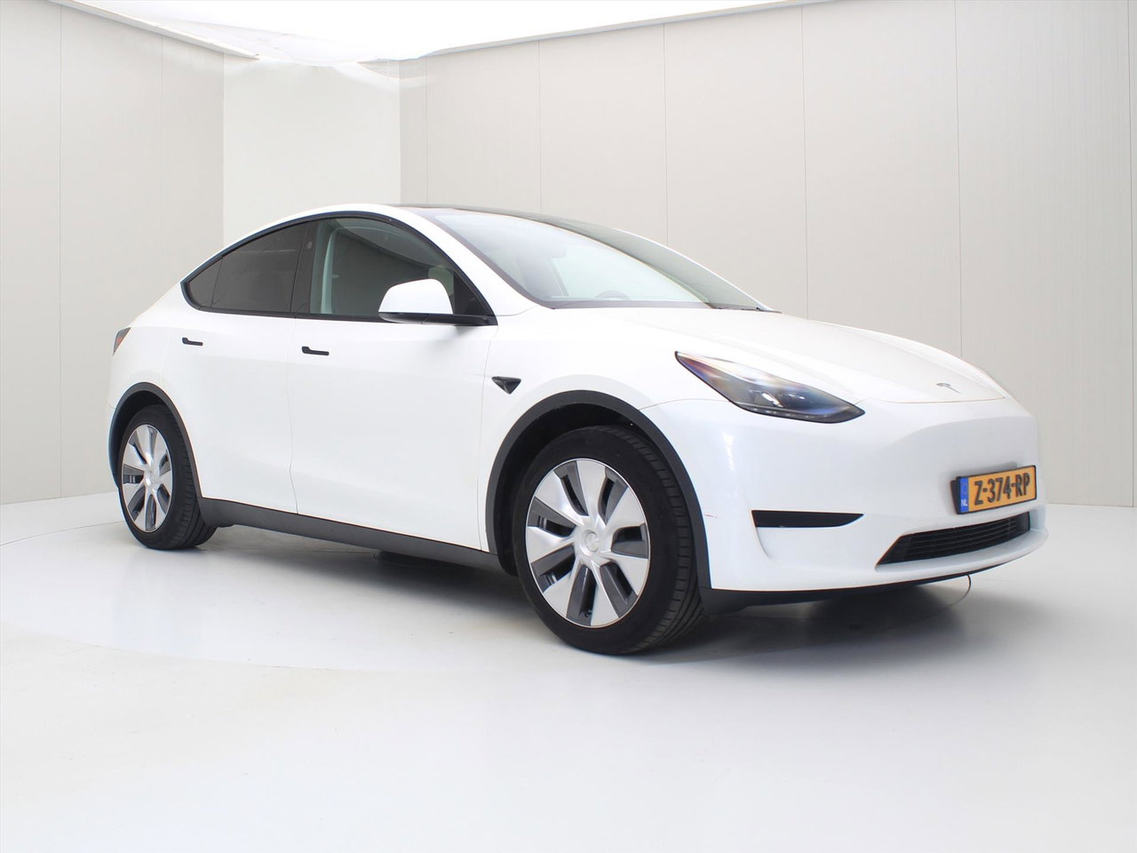 Tesla Model Y Standard RWD Plus 351pk 93.8% SoH AMD RYZEN [ LFP ACCU+AUTOPILOT+19 INCH+PREMIUM AUDIO ] 5