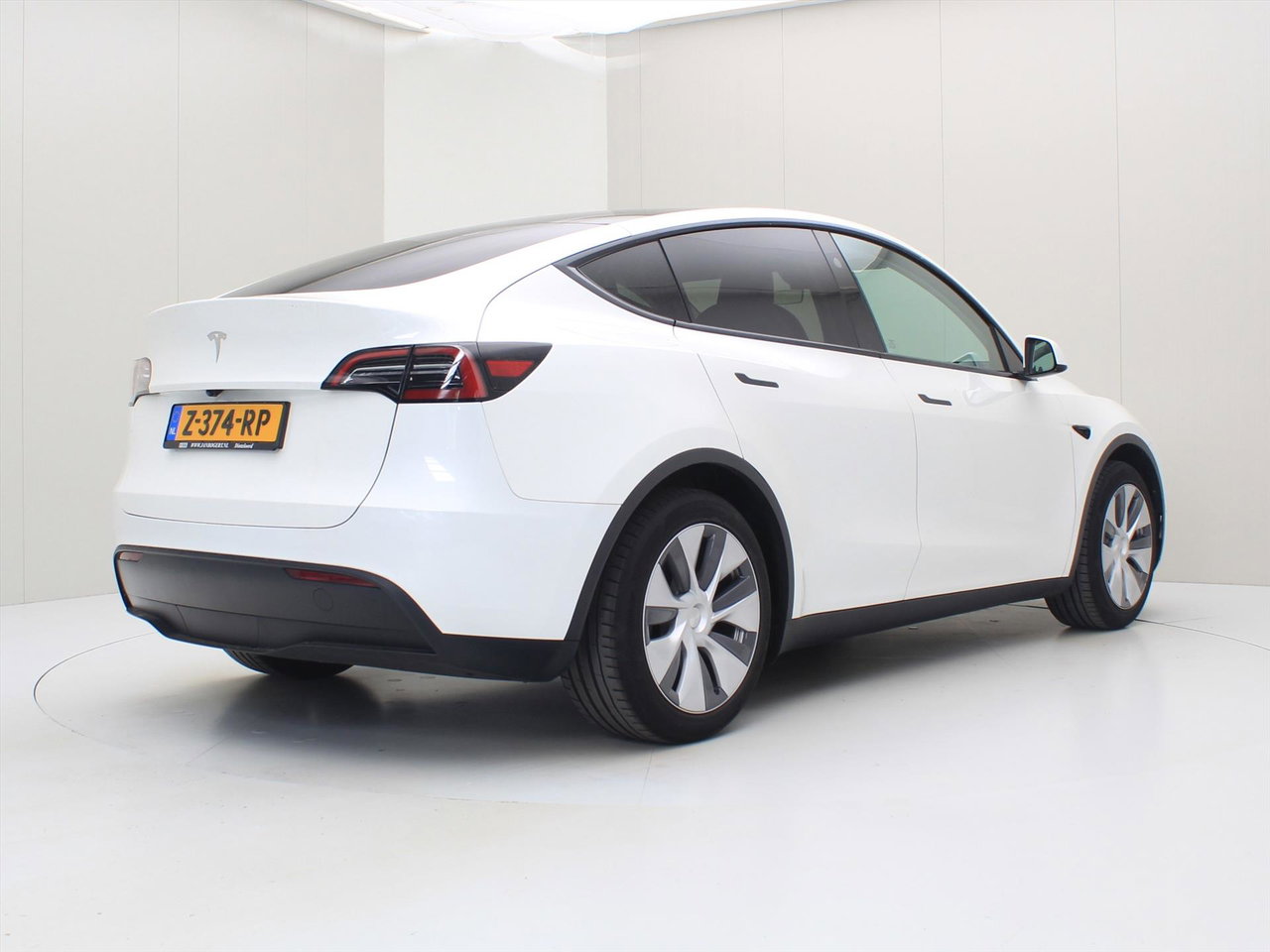Tesla Model Y Standard RWD Plus 351pk 93.8% SoH AMD RYZEN [ LFP ACCU+AUTOPILOT+19 INCH+PREMIUM AUDIO ] 3