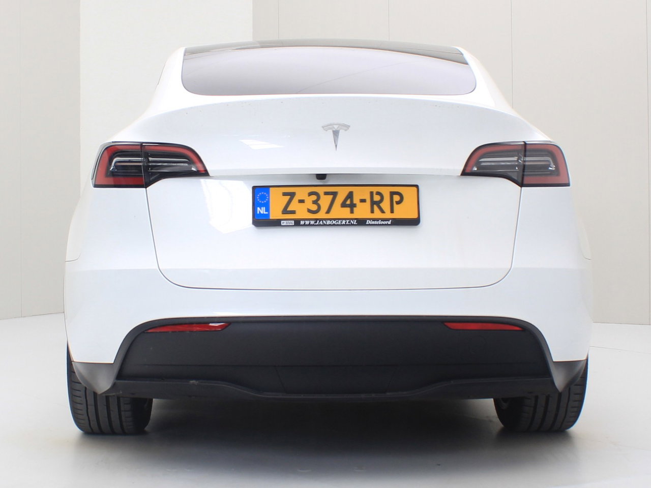 Tesla Model Y Standard RWD Plus 351pk 93.8% SoH AMD RYZEN [ LFP ACCU+AUTOPILOT+19 INCH+PREMIUM AUDIO ] 7