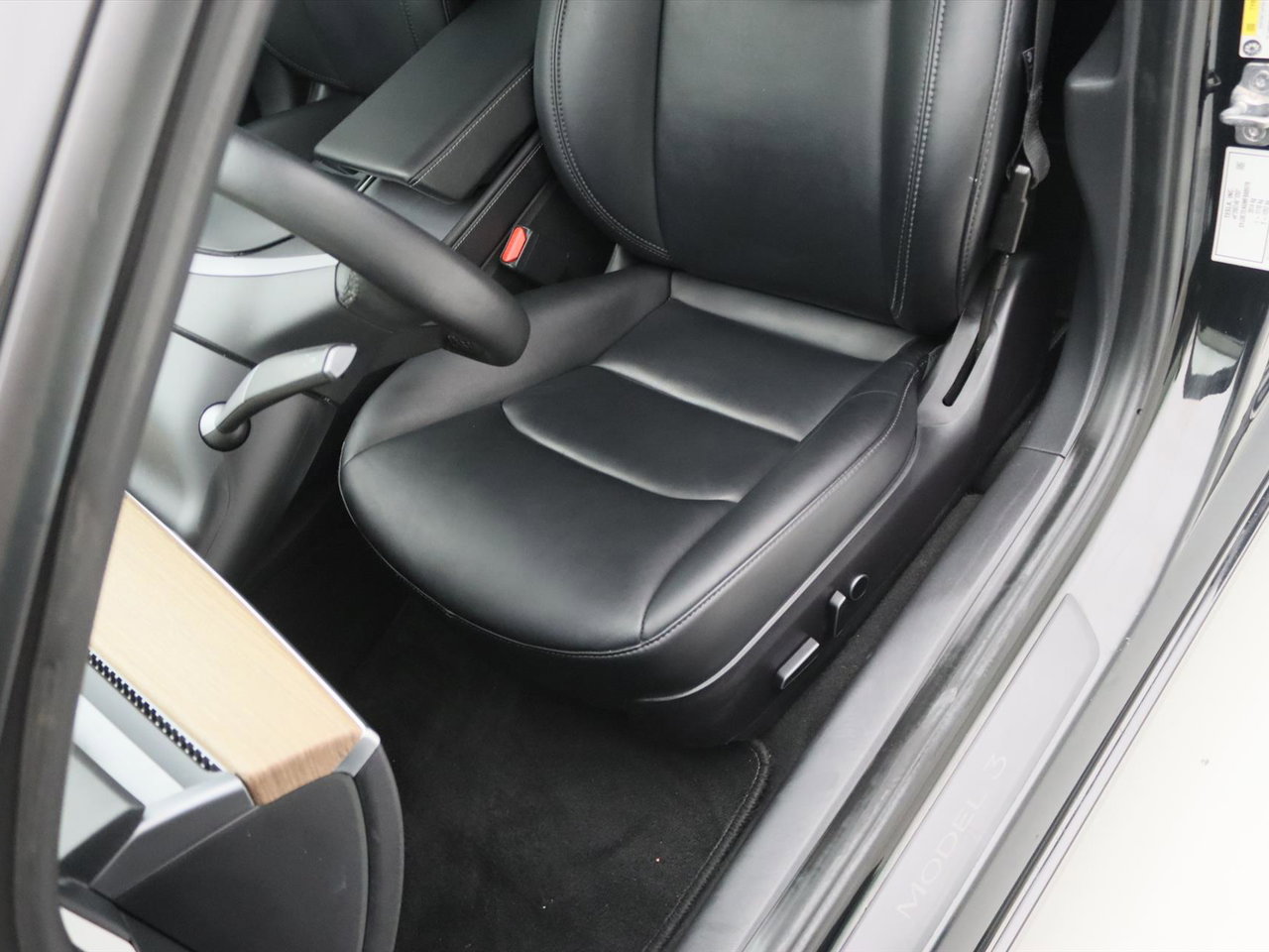Tesla Model 3 Standard RWD Plus FACELIFT [ WARMTEPOMP+AUTOPILOT+60 kWh+PREMIUM AUDIO ] 14
