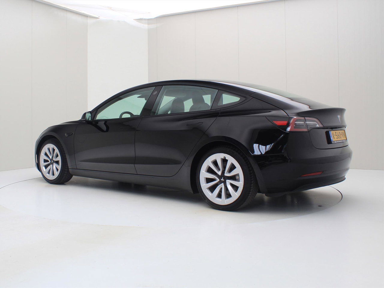 Tesla Model 3 Standard RWD Plus FACELIFT [ WARMTEPOMP+AUTOPILOT+60 kWh+PREMIUM AUDIO ] 30