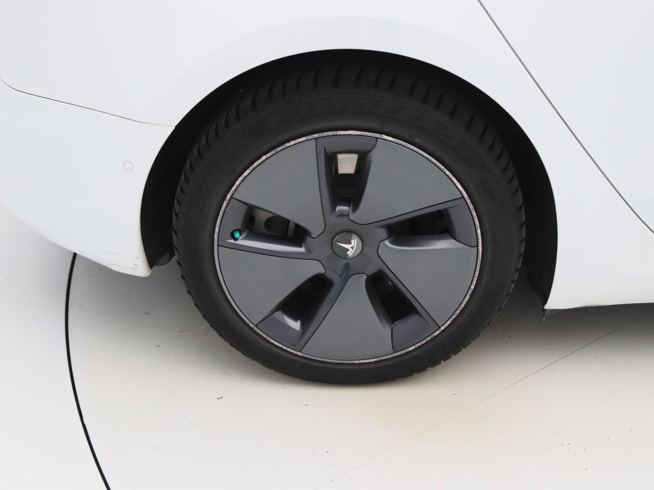 Tesla Model 3 Standard RWD Plus FACELIFT 91.1% SoH [ LFP-ACCU+WARMTEPOMP+AUTOPILOT+PREMIUM AUDIO ] 9