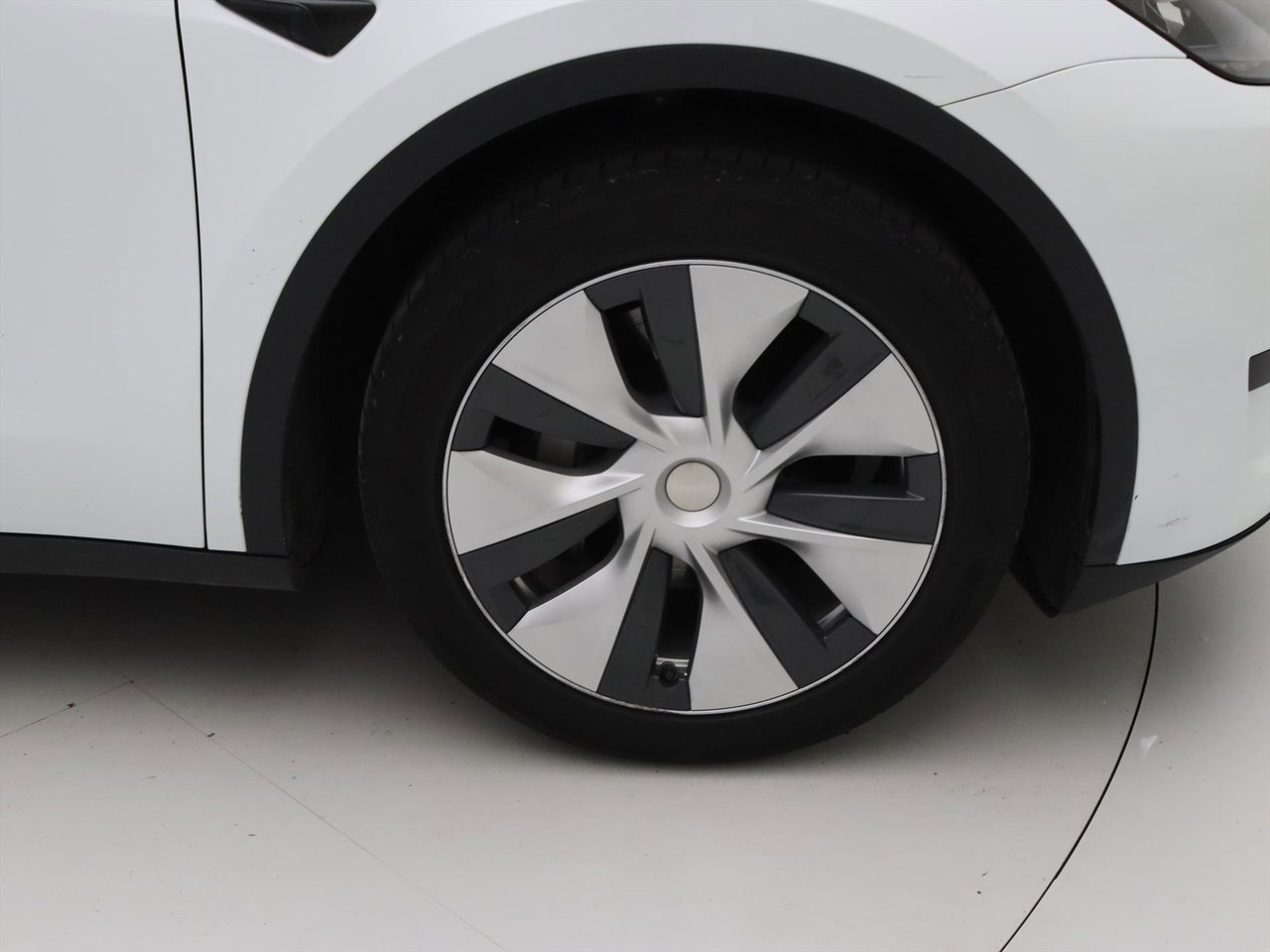 Tesla Model Y Standard RWD Plus 351pk 92.7% SoH [ LFP ACCU+AUTOPILOT+19 INCH+PREMIUM AUDIO ] 11
