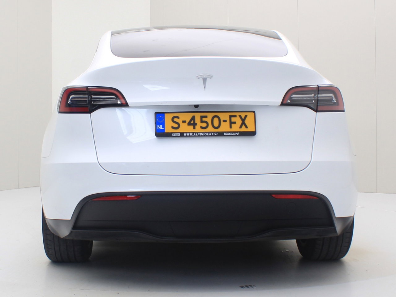 Tesla Model Y Standard RWD Plus 351pk 92.7% SoH [ LFP ACCU+AUTOPILOT+19 INCH+PREMIUM AUDIO ] 6