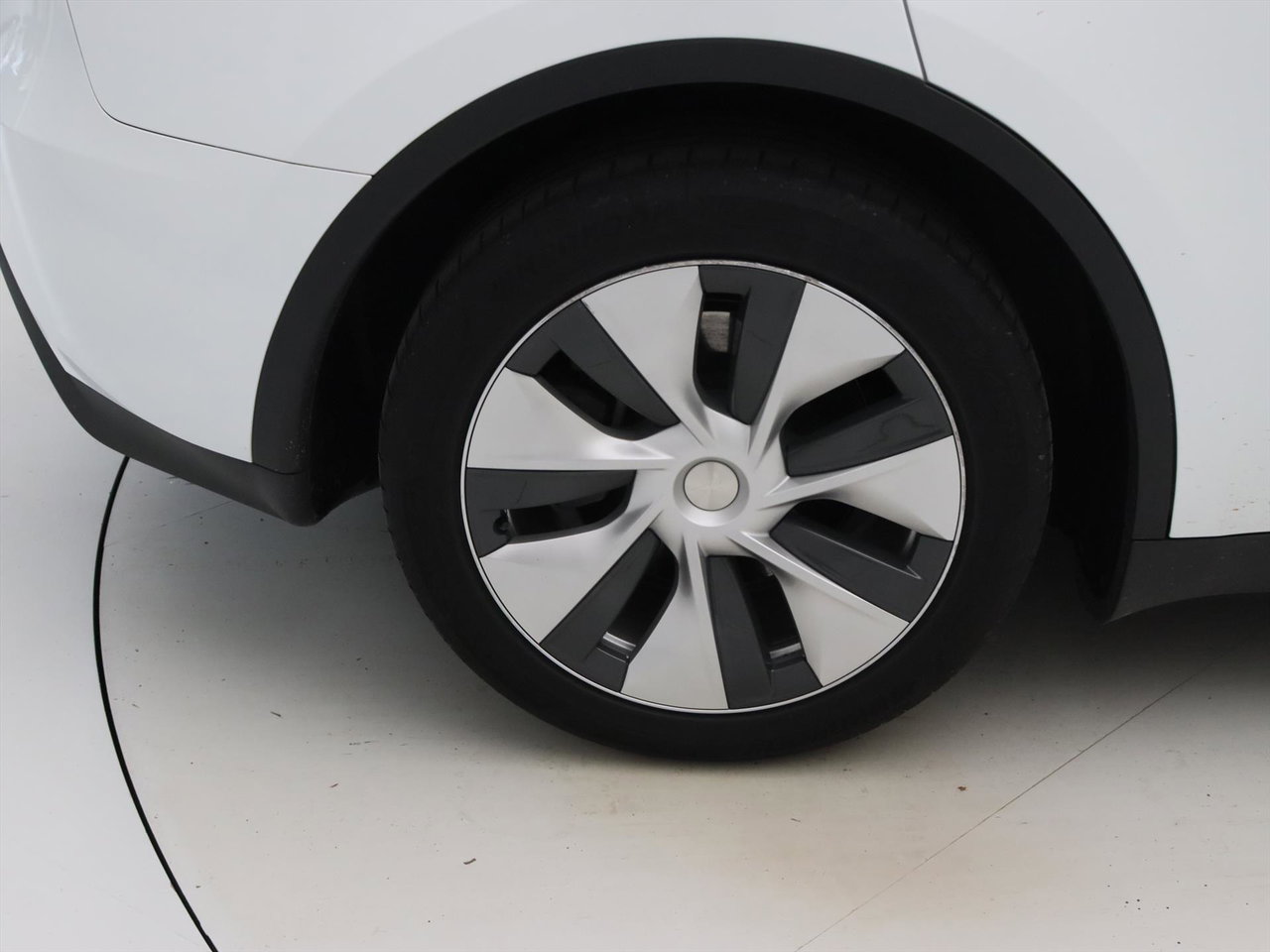 Tesla Model Y Standard RWD Plus 351pk 92.7% SoH [ LFP ACCU+AUTOPILOT+19 INCH+PREMIUM AUDIO ] 10