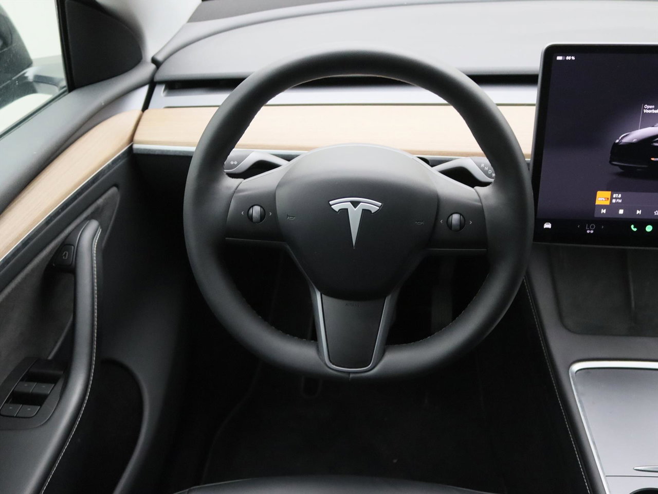 Tesla Model Y Standard RWD Plus 351pk 93.9% SoH [ LFP ACCU+AUTOPILOT+19 INCH+PREMIUM AUDIO ] 18
