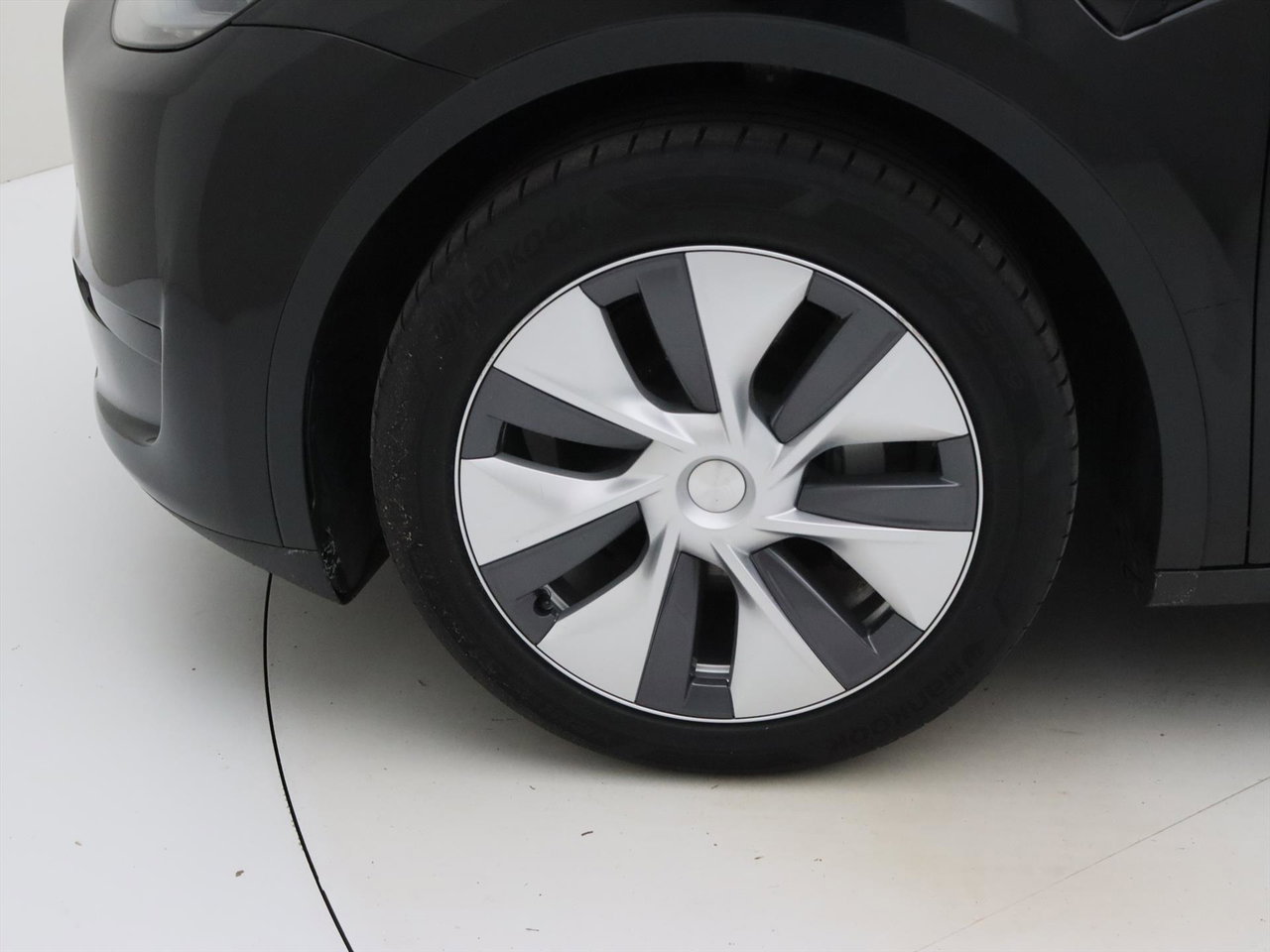 Tesla Model Y Standard RWD Plus 351pk 93.9% SoH [ LFP ACCU+AUTOPILOT+19 INCH+PREMIUM AUDIO ] 21
