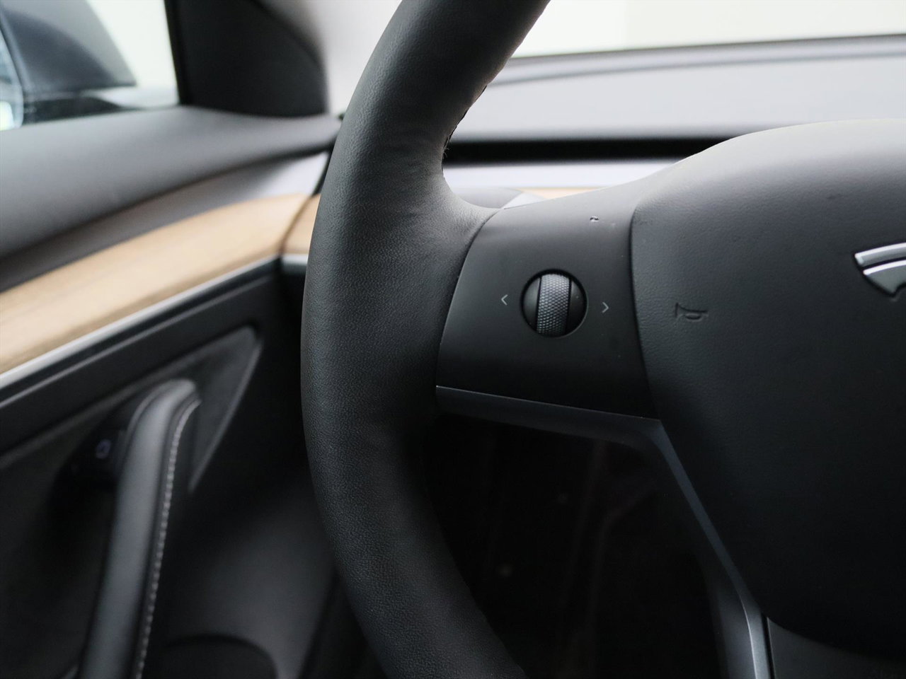 Tesla Model 3 Long Range AWD 94.1% SoH UPGRADE [ AMD RYZEN+WARMTEPOMP+AUTOPILOT ] 20