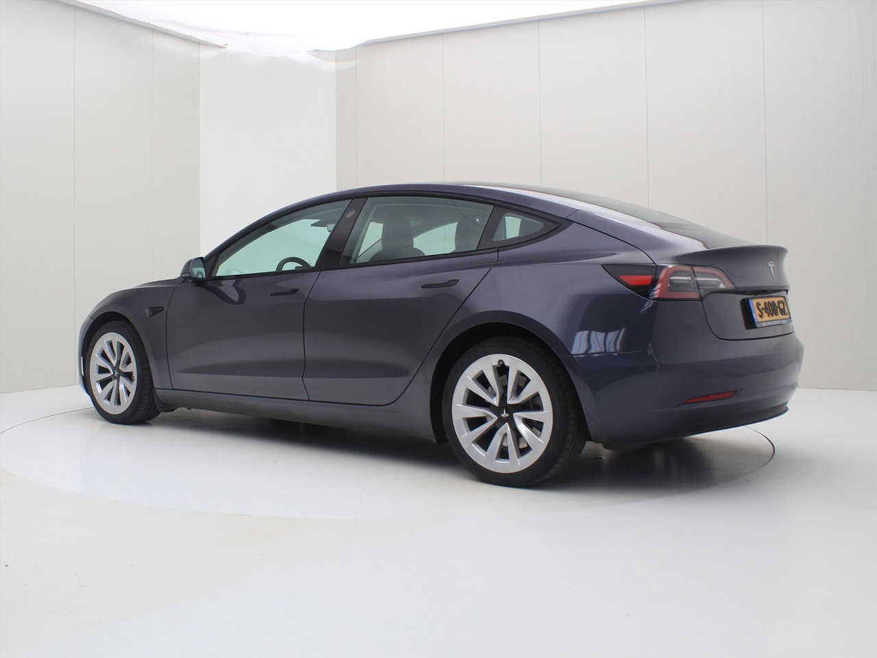 Tesla Model 3 Long-Range AWD 351pk 75 kWh UPGRADE 95% SoH [ RYZEN AMD+WARMTEPOMP+AUTOPILOT ] 3