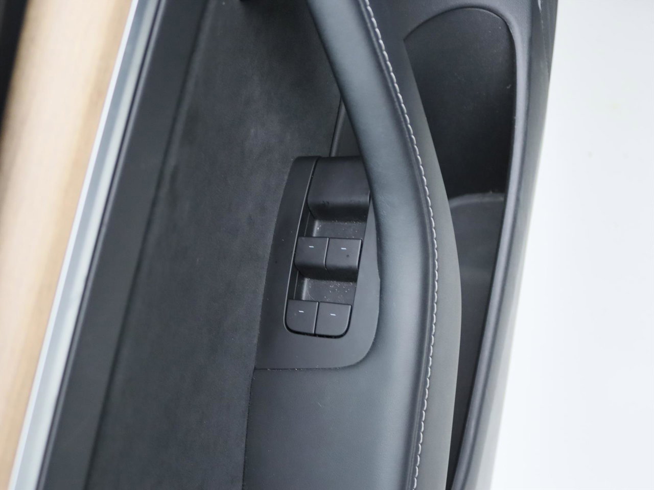 Tesla Model 3 Long-Range AWD 351pk 75 kWh UPGRADE 95% SoH [ RYZEN AMD+WARMTEPOMP+AUTOPILOT ] 28