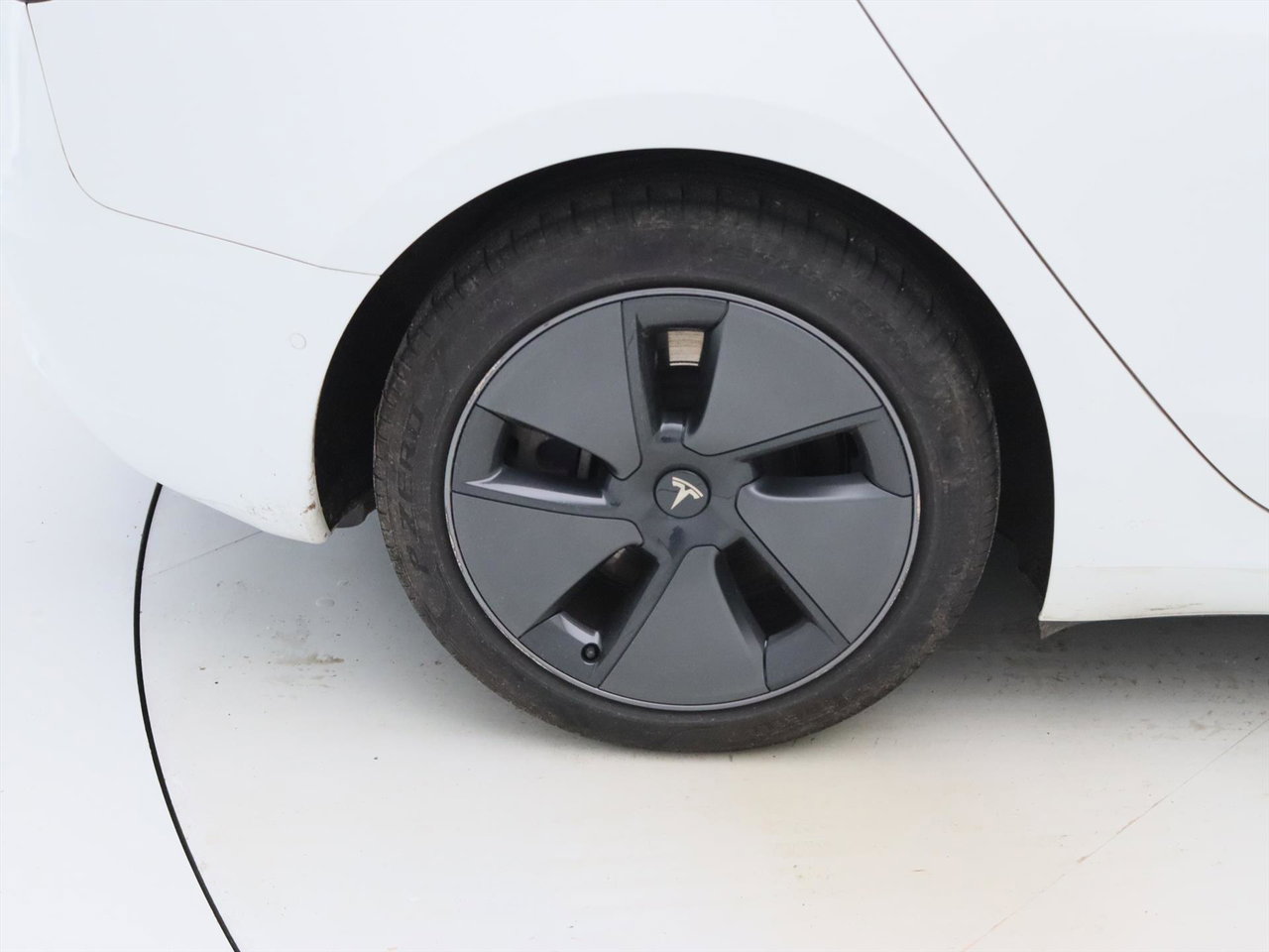 Tesla Model 3 Long-Range AWD 351pk 75 kWh 91.6% SoH FACELIFT [ WIT LEDER+WARMTEPOMP+AUTOPILOT ] 11