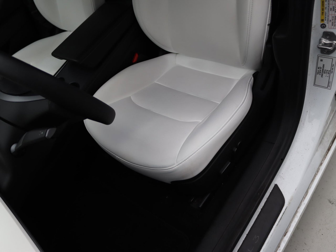 Tesla Model 3 Long-Range AWD 351pk 75 kWh 91.6% SoH FACELIFT [ WIT LEDER+WARMTEPOMP+AUTOPILOT ] 25