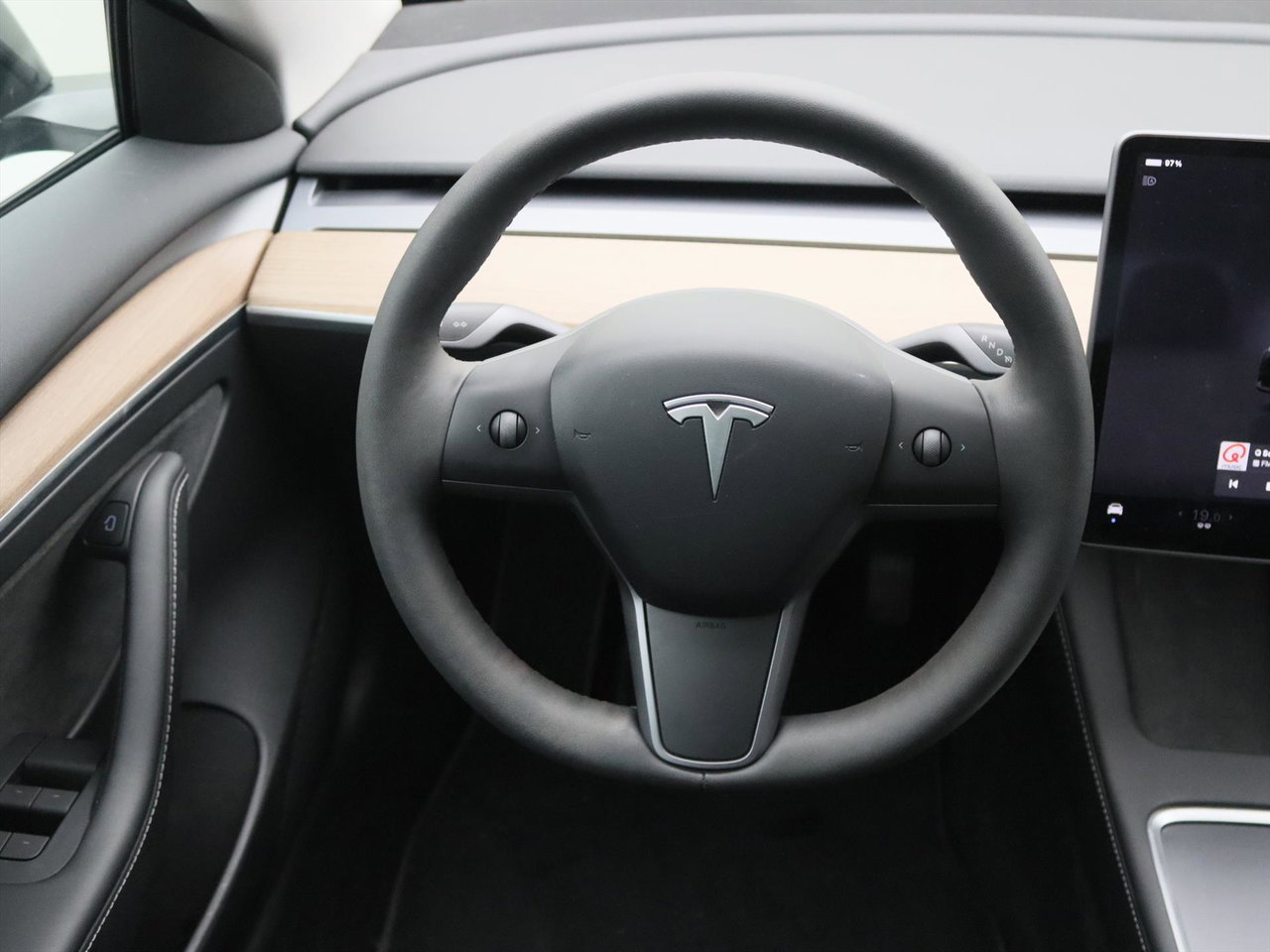 Tesla Model 3 Standard RWD Plus UPGRADE [ RYZEN AMD+LFP-ACCU+WARMTEPOMP+AUTOPILOT+60 kWh+PREMIUM AUDIO ] 18