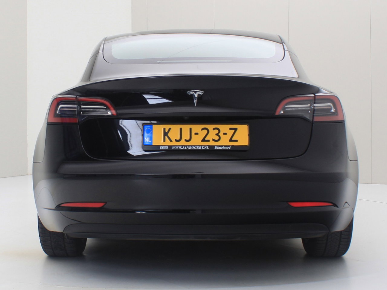 Tesla Model 3 Standard RWD Plus UPGRADE [ RYZEN AMD+LFP-ACCU+WARMTEPOMP+AUTOPILOT+60 kWh+PREMIUM AUDIO ] 6