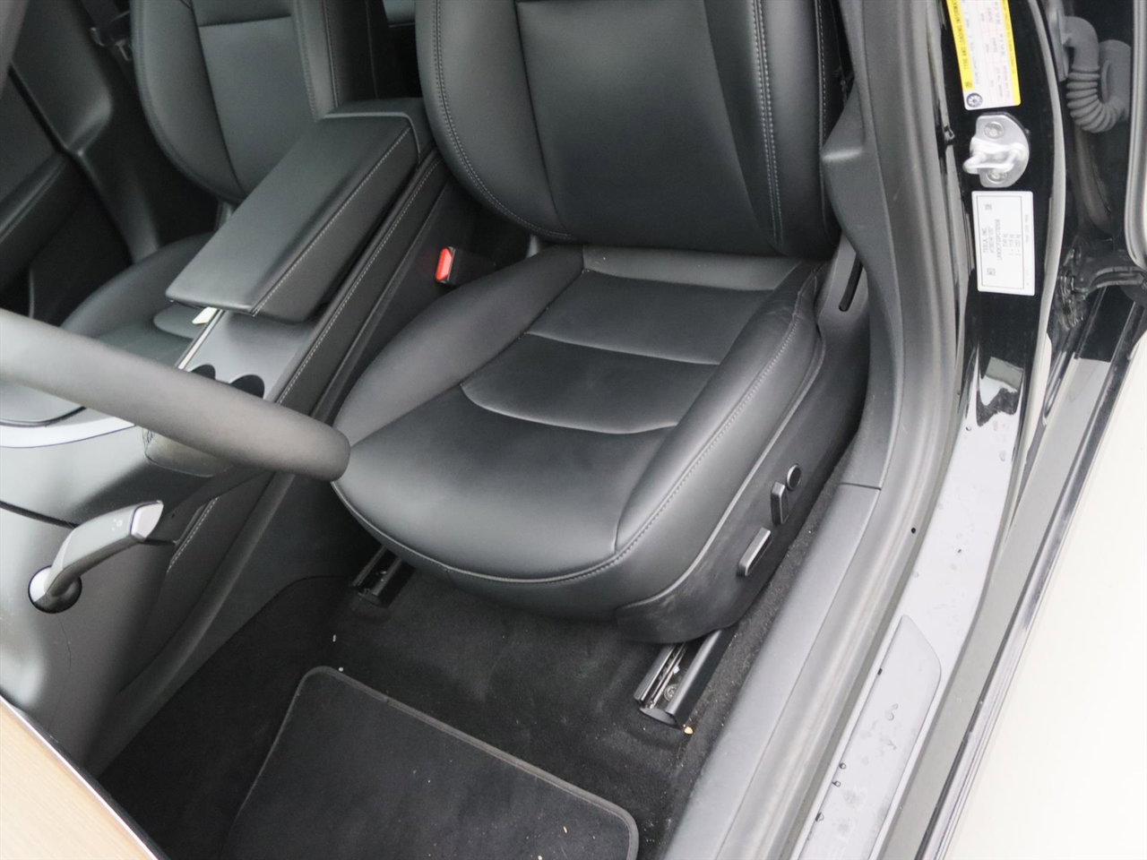 Tesla Model 3 Standard RWD Plus UPGRADE [ RYZEN AMD+LFP-ACCU+WARMTEPOMP+AUTOPILOT+60 kWh+PREMIUM AUDIO ] 25