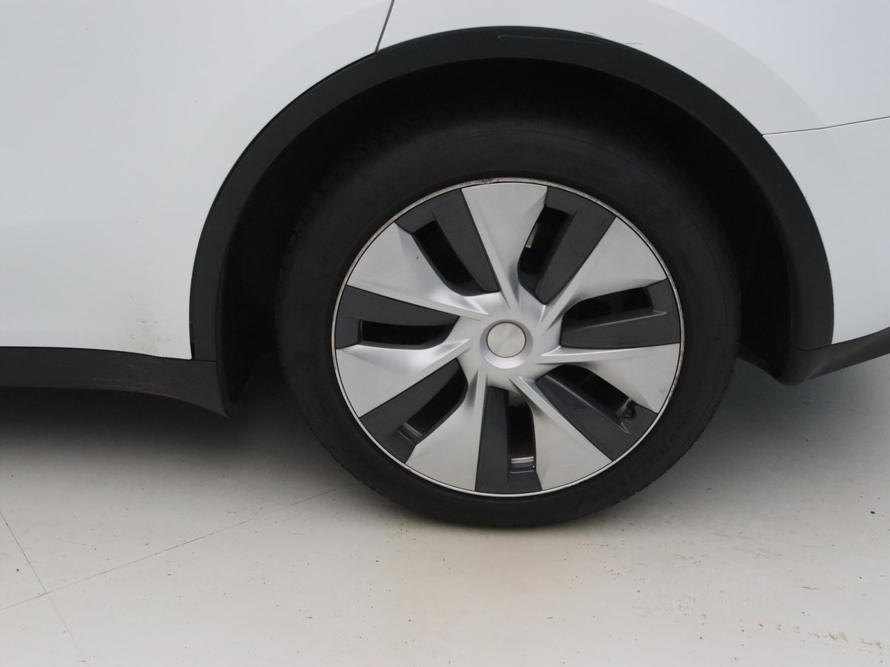 Tesla Model Y Long Range AWD 75kWh 351pk AMD RYZEN [ AUTOPILOT+20 INCH+PREMIUM AUDIO ] 23