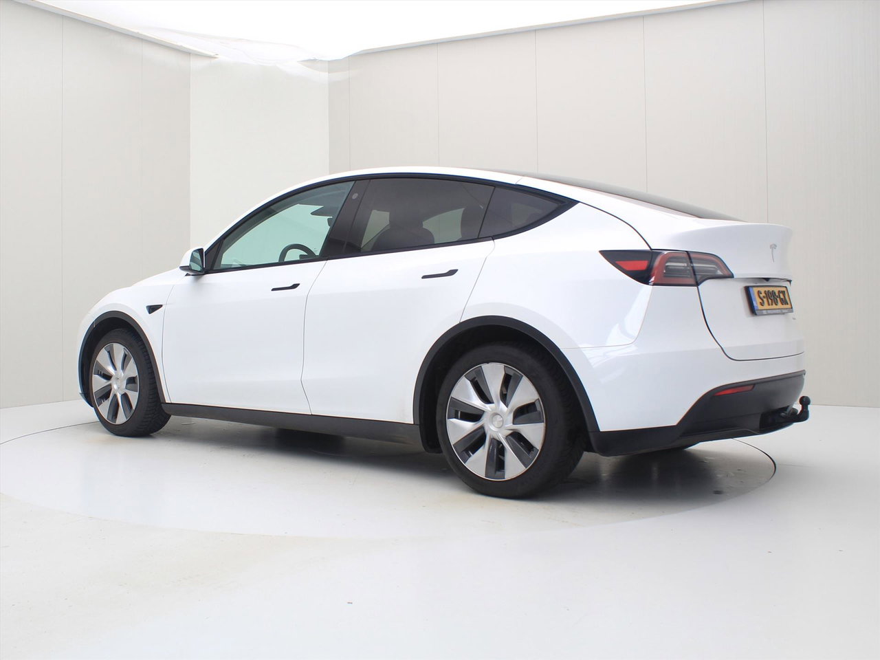 Tesla Model Y Long Range AWD 75kWh 351pk AMD RYZEN [ AUTOPILOT+20 INCH+PREMIUM AUDIO ] 3